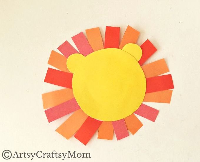 This lion shape papercraft is a two-in-one project for little kids, where they can learn about lions and about shapes, while having fun!