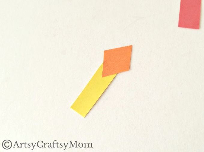 This lion shape papercraft is a two-in-one project for little kids, where they can learn about lions and about shapes, while having fun!