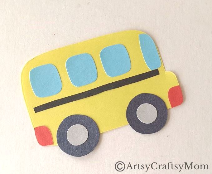 Grab any spare paper plates you have because we're going to make a fun moving school bus craft! It's perfect for Back To School Season!